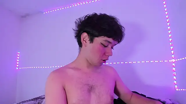 Snapshot of Kody_Royale chatting on March 4, 9:10 pm Kody Royale online show from March 4, 9:10 pm