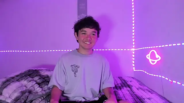 Snapshot of Kody_Royale chatting on March 12, 9:54 pm Kody Royale online show from March 12, 9:54 pm