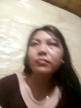 Linhna20 online show from March 28, 6:51 pm