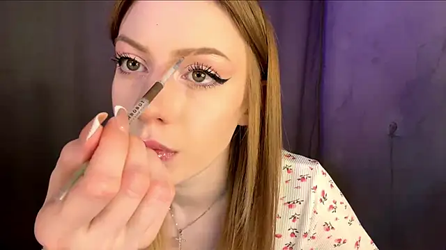 Rosalielue online show from May 18, 6:14 pm