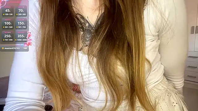 Snapshot of TracyDenoon chatting on March 21, 8:19 am TracyDenoon online show from March 21, 8:19 am