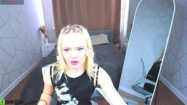 Snapshot of Tessa_Ashe chatting on April 15, 9:27 am Tessa Ashe online show from April 15, 9:27 am