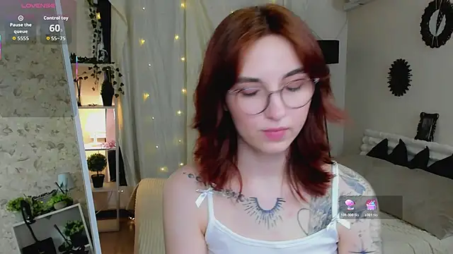 VittoriaNix online show from May 1, 3:27 pm