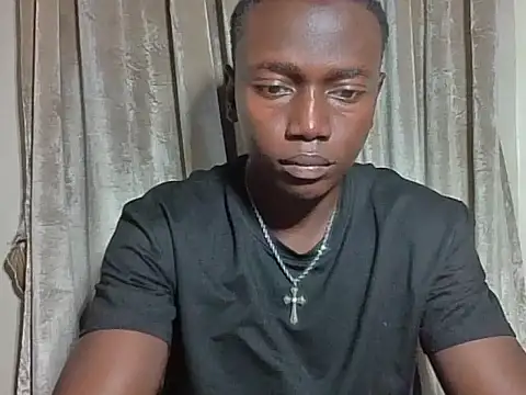 Snapshot of darkerberryguy chatting on February 27, 9:48 pm darkerberryguy online show from February 27, 9:48 pm