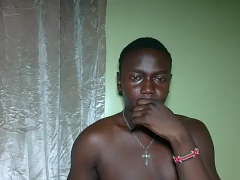 Snapshot of darkerberryguy chatting on March 30, 3:02 pm darkerberryguy online show from March 30, 3:02 pm