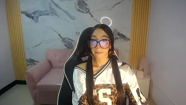 Snapshot of Roma_ch1 chatting on March 12, 12:44 pm Roma ch1 online show from March 12, 12:44 pm