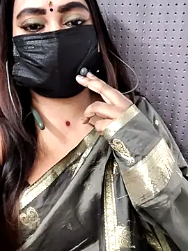 Cutie Nila online show from May 7, 5:02 am