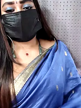 Cutie Nila online show from May 8, 5:35 am