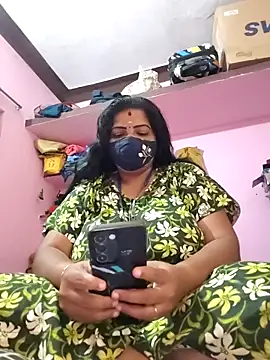 Snapshot of tamil_lathikaaa chatting on April 7, 9:21 am tamil lathikaaa online show from April 7, 9:21 am