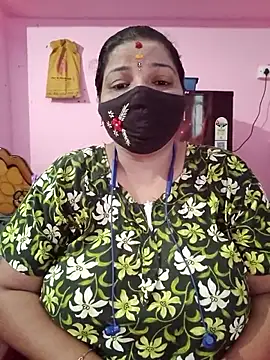 Snapshot of tamil_lathikaaa chatting on April 11, 8:51 am tamil lathikaaa online show from April 11, 8:51 am