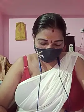 Snapshot of tamil_lathikaaa chatting on April 29, 5:17 pm tamil lathikaaa online show from April 29, 5:17 pm