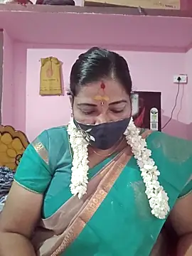 Snapshot of tamil_lathikaaa chatting on April 30, 5:36 am tamil lathikaaa online show from April 30, 5:36 am