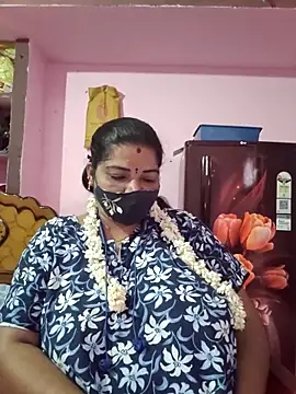 Snapshot of tamil_lathikaaa chatting on May 1, 4:39 am tamil lathikaaa online show from May 1, 4:39 am