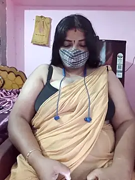 Snapshot of tamil_lathikaaa chatting on May 11, 9:48 am tamil lathikaaa online show from May 11, 9:48 am