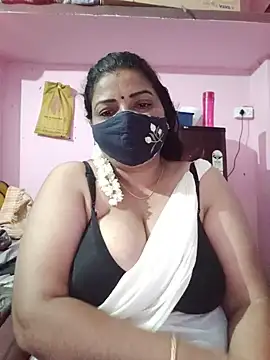Snapshot of tamil_lathikaaa chatting on May 18, 8:14 pm tamil lathikaaa online show from May 18, 8:14 pm