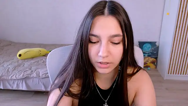 Ari Grend online show from May 8, 2:55 pm