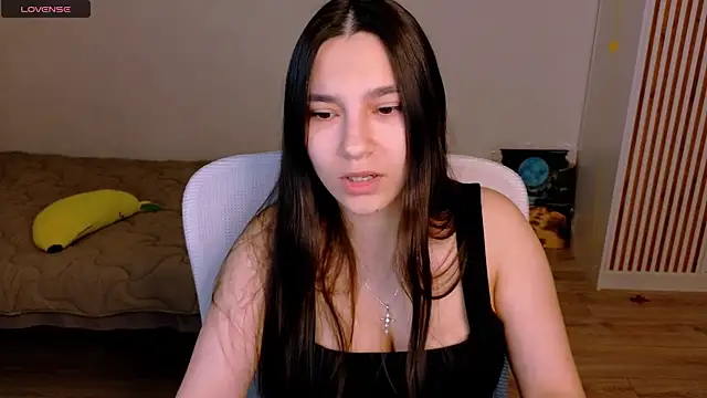 Ari Grend online show from May 21, 9:33 pm