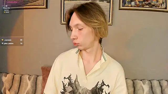 SilverFeral online show from April 2, 7:39 am