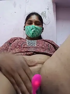 sexyladdupilla online show from May 9, 7:13 am