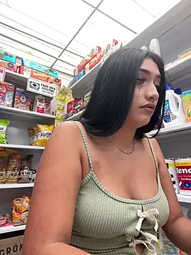 Snapshot of GeorgiaPink_ chatting on March 3, 6:47 pm GeorgiaPink online show from March 3, 6:47 pm