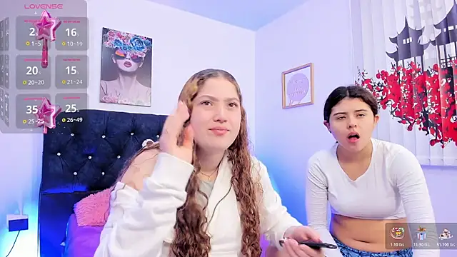 Snapshot of valeria_and_zoe chatting on March 26, 1:28 pm valeria and zoe online show from March 26, 1:28 pm