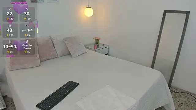 alessiaa7 online show from March 28, 11:54 am