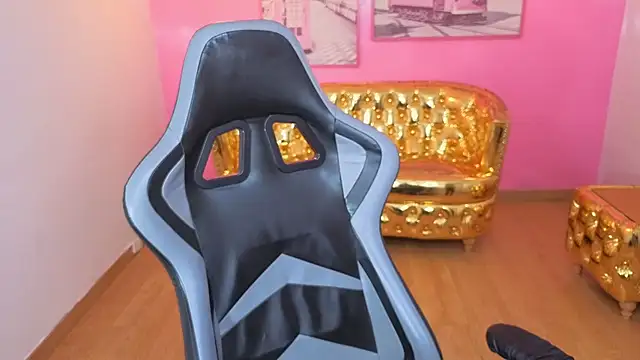 Snapshot of Kristen_black_T chatting on February 27, 7:58 pm Kristen black T online show from February 27, 7:58 pm