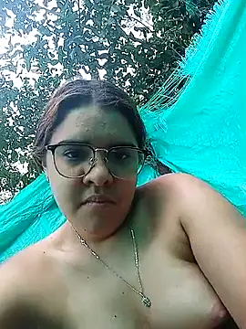 single kitten online show from March 5, 12:23 pm