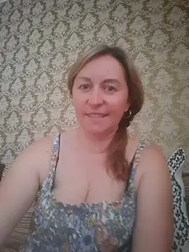 ChristinaYork online show from June 18, 8:36 am