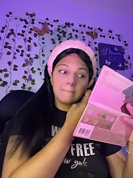 Snapshot of aurora_bela chatting on March 5, 1:45 am aurora bela online show from March 5, 1:45 am