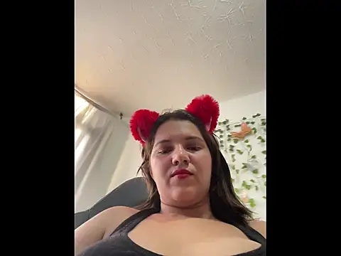 Snapshot of aurora_bela chatting on March 7, 10:07 pm aurora bela online show from March 7, 10:07 pm