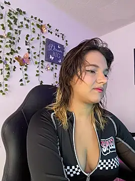 Snapshot of aurora_bela chatting on March 22, 4:10 pm aurora bela online show from March 22, 4:10 pm