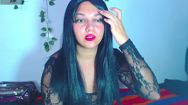 aurora bela online show from May 6, 3:35 am