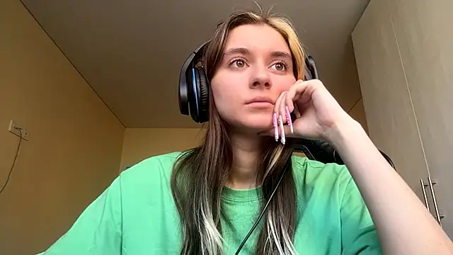 PluralPalaver online show from March 17, 7:01 am