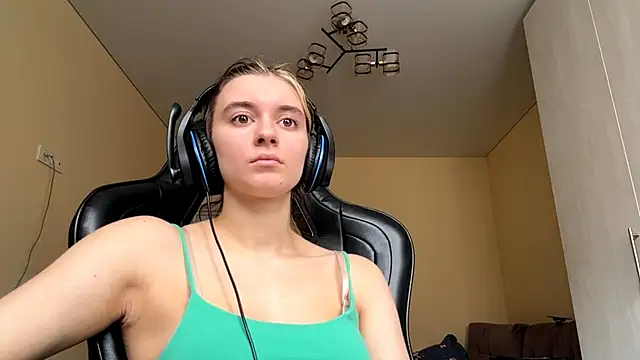 PluralPalaver online show from March 27, 8:09 am