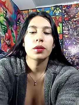 Snapshot of charlottte_wh chatting on March 13, 10:22 am charlottte wh online show from March 13, 10:22 am