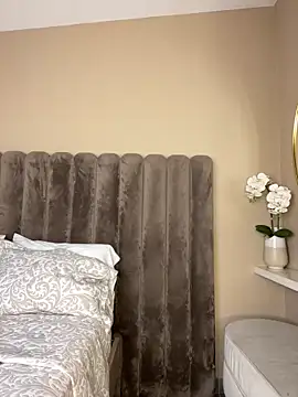 Snapshot of SofiBaez chatting on March 4, 12:00 pm SofiBaez online show from March 4, 12:00 pm