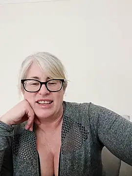 FlirtyFleur-x online show from March 30, 4:08 pm