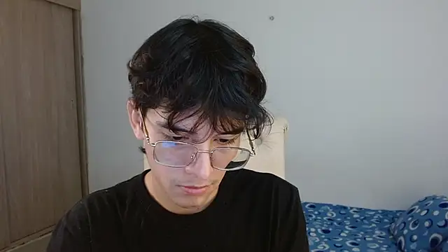 noah millerx online show from June 22, 10:29 pm
