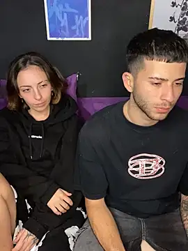 parejahot77 online show from March 24, 5:12 am