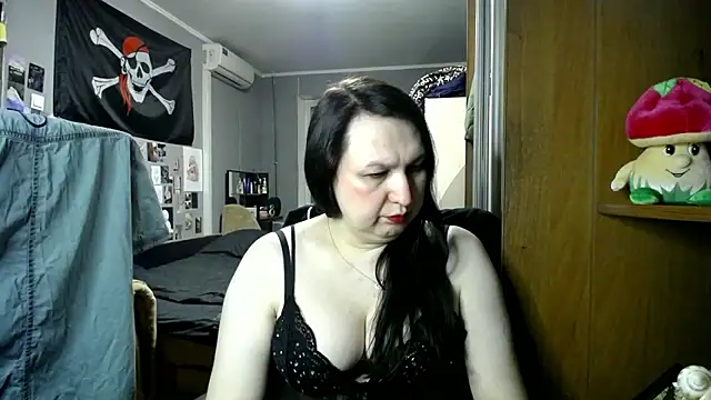 Snapshot of EvaBeautyXx chatting on March 6, 7:54 pm EvaBeautyXx online show from March 6, 7:54 pm