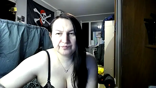 Snapshot of EvaBeautyXx chatting on March 30, 8:10 pm EvaBeautyXx online show from March 30, 8:10 pm