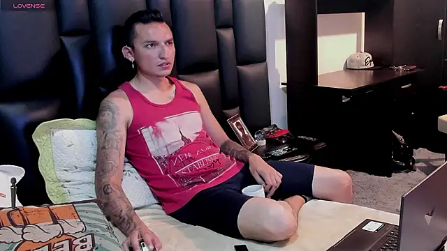 Mike Waters online show from March 5, 9:44 pm