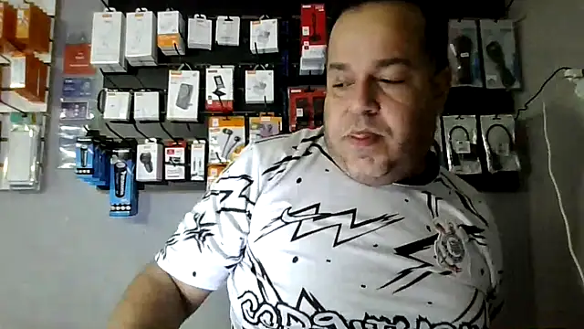 Snapshot of UrsoBissexualPauGrosso chatting on May 3, 4:40 am UrsoBissexualPauGrosso online show from May 3, 4:40 am