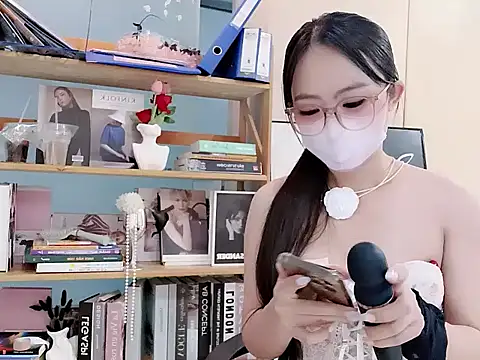 RG Lenalyy online show from June 27, 1:32 am