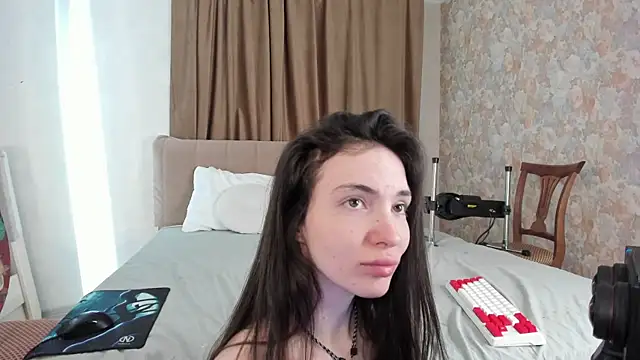 KaylaArt online show from May 3, 6:52 am