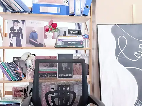 Snapshot of LeNaLyy chatting on March 14, 5:24 am LeNaLyy online show from March 14, 5:24 am