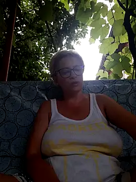LunaBlaise online show from June 27, 3:06 pm