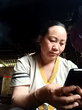 Lindxx-hot online show from April 2, 1:47 am