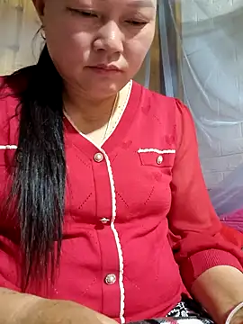 phay79 online show from May 12, 1:41 pm